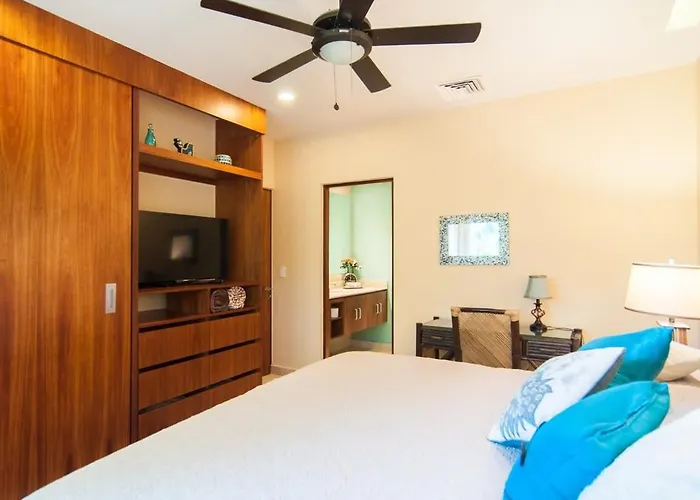 Happy Vibes Getaway With Stellar Oceanview Roof Pool! *