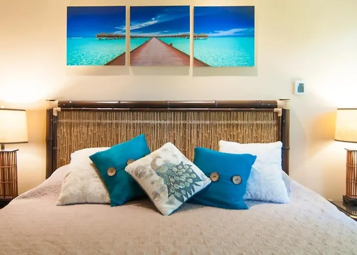 Сasa de vacaciones Happy Vibes Getaway With Stellar Oceanview Roof Pool! *
