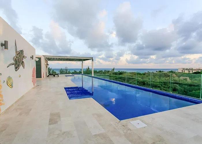Happy Vibes Getaway With Stellar Oceanview Roof Pool! Playa del Carmen