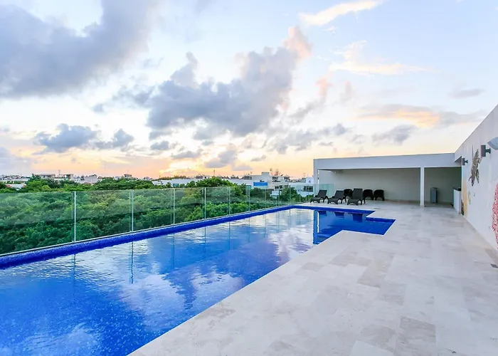 Happy Vibes Getaway With Stellar Oceanview Roof Pool! Playa del Carmen